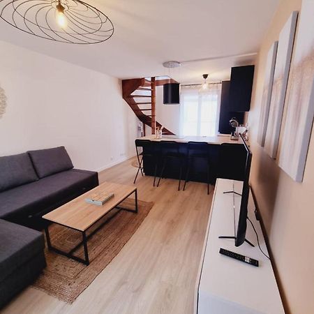Duplex Neuf Centre Ville Avec Parking Neauphle-le-Chateau Экстерьер фото
